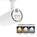 Witte LED-railspot met instelbare lichtkleur (2700K, 3500K, 5000K) en ring.