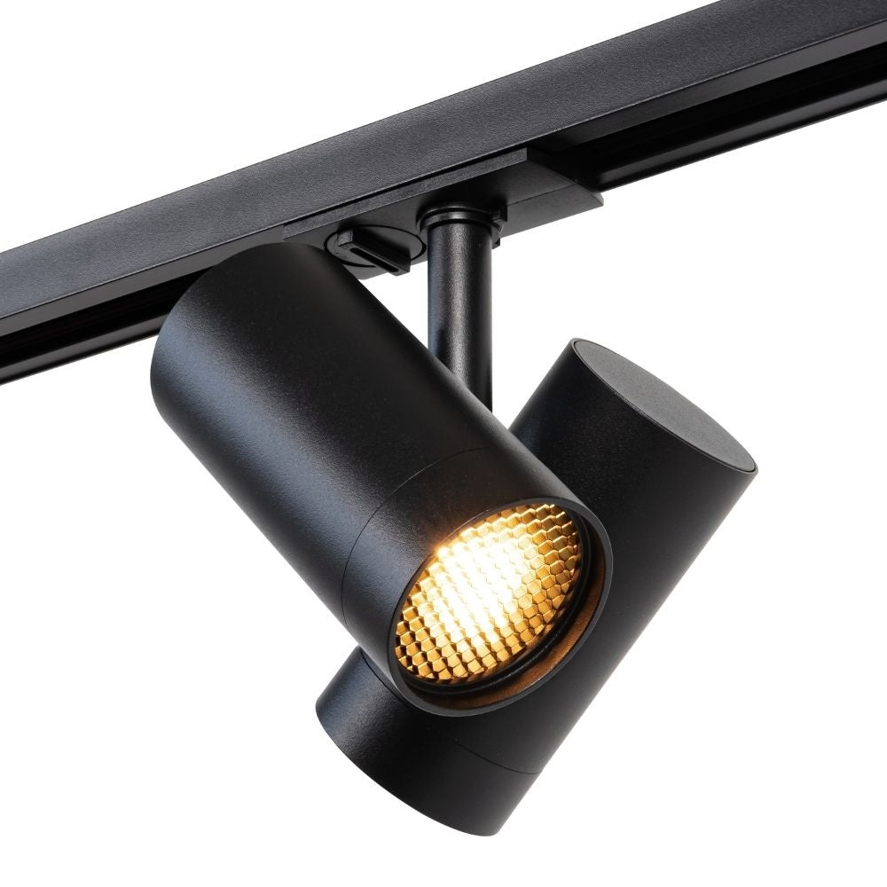 Dubbele zwarte GU10 railspot met twee kappen, warm wit licht en kantelbaar ontwerp